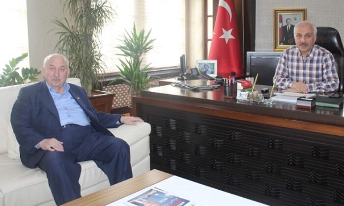 KAVUŞTU’DAN BELEDİYEYE ZİYARET