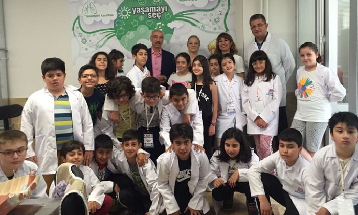 ÇOCUK ÜNİVERSİTESİNDE YEŞİLAY TANITIMI