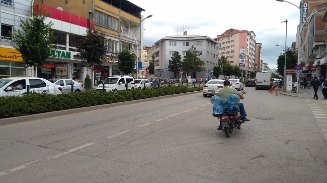 ESNAF İSTEDİ BAŞKAN YAPIYOR