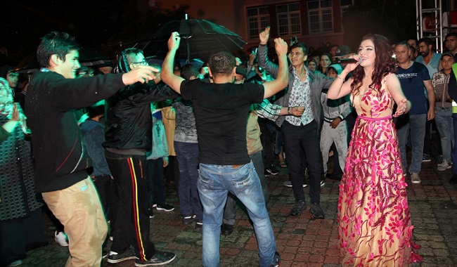 SUNGURLU BELEDİYESİNDEN BAYRAM ŞENLİĞİ