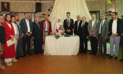 AK PARTİ AİLESİ DÜĞÜNDE BULUŞTU