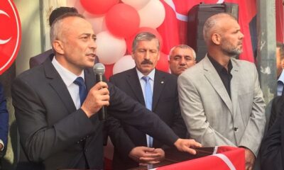 MHP’DEN MİTİNG GİBİ AÇILIŞ