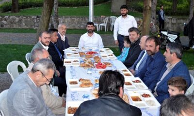 SAADET PARTİLİLER İFTARDA BULUŞTU