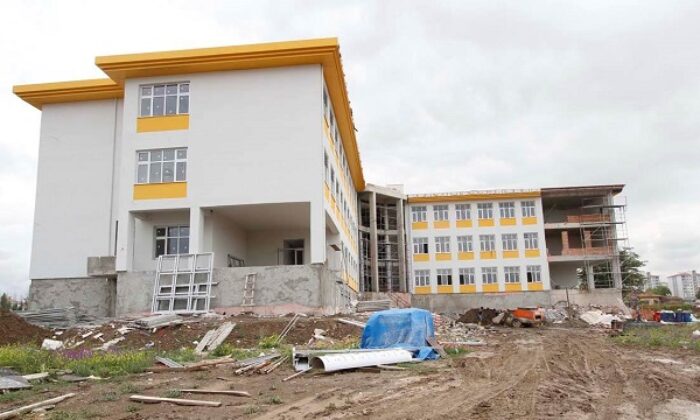 TEKNİK ANADOLU LİSESİ YAPILIYOR