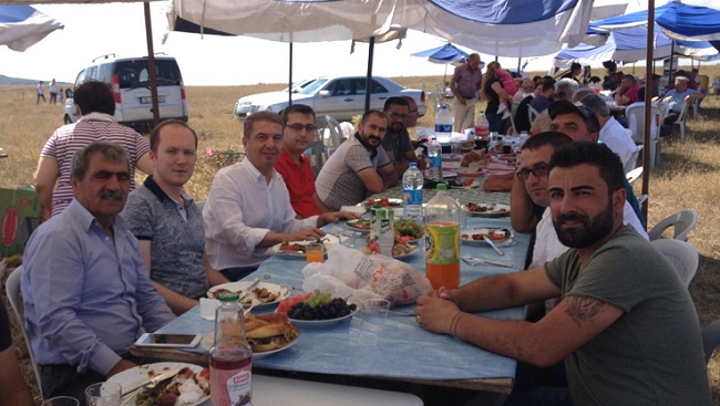YAYLACIKLILAR ŞENLİKTE EĞLENDİ