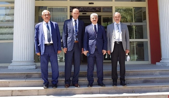 BAŞKAN’DAN ÇORUMLU VALİ’YE ZİYARET