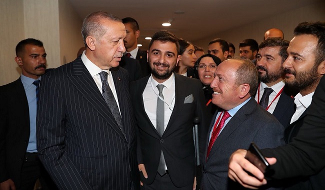 CUMHURBAŞKANI KARADAĞ’I TEBRİK ETTİ