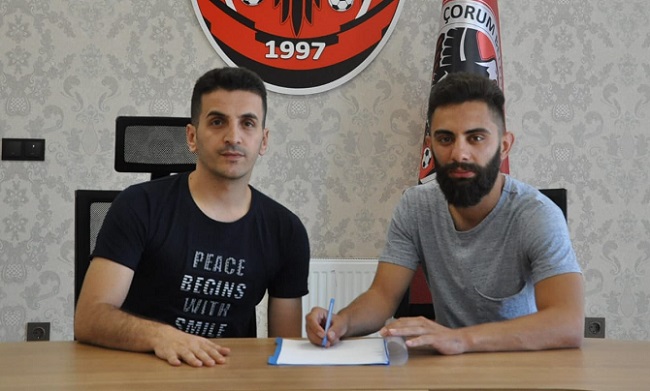 MİKAİL 2 YILLIK SÖZLEŞME İMZALADI