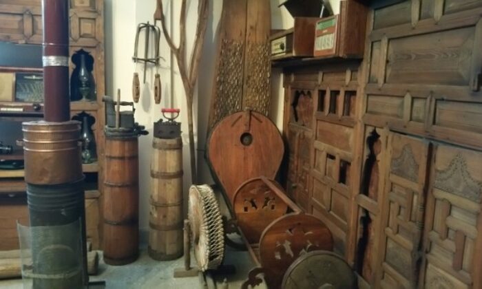 ESKİ EŞYALARI TOPLAMAK HOBİSİ