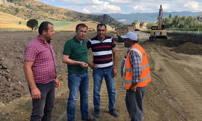 CEMİLBEY YOLUNU TAKİP EDİYOR