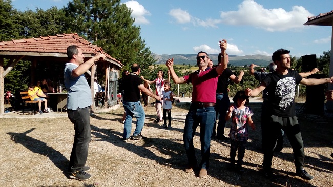 KÖRÜCEKLİLER ŞENLİKTE COŞTU