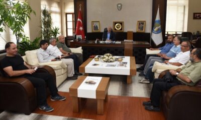 GAZETECİLERDEN BAŞKAN GÜL’E ZİYARET