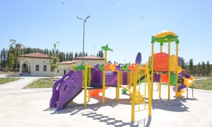 GÜL’DEN ÇOCUKLARA BAYRAM MÜJDESİ