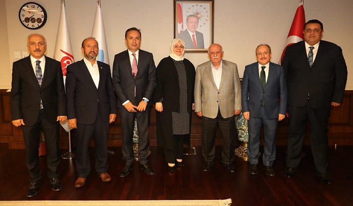 BAKAN SELÇUK’A HAYIRLI OLSUN ZİYARETİ