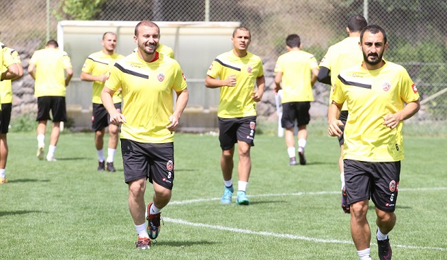 BELEDİYESPOR KIZILCAHAMAM’DA KAMPTA