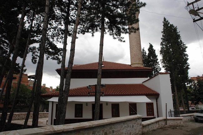 TARİHİ KADIASKER CAMİ İBADETE AÇILDI