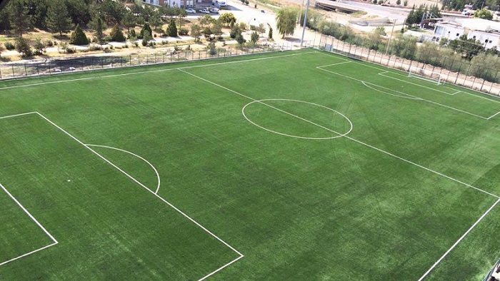 ÇİM FUTBOL SAHASI TAMAMLANDI