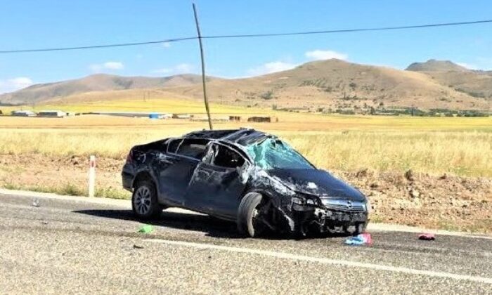 FECİ KAZADA AYNI AİLEDEN 3 KİŞİ ÖLDÜ