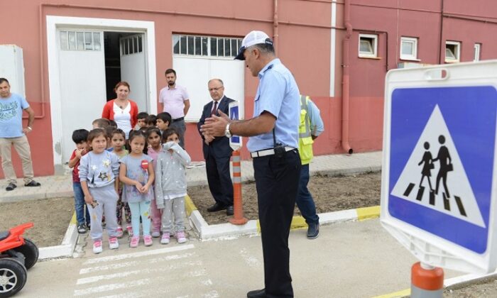 MİNİKLER HEM ÖĞRENDİ HEM EĞLENDİ