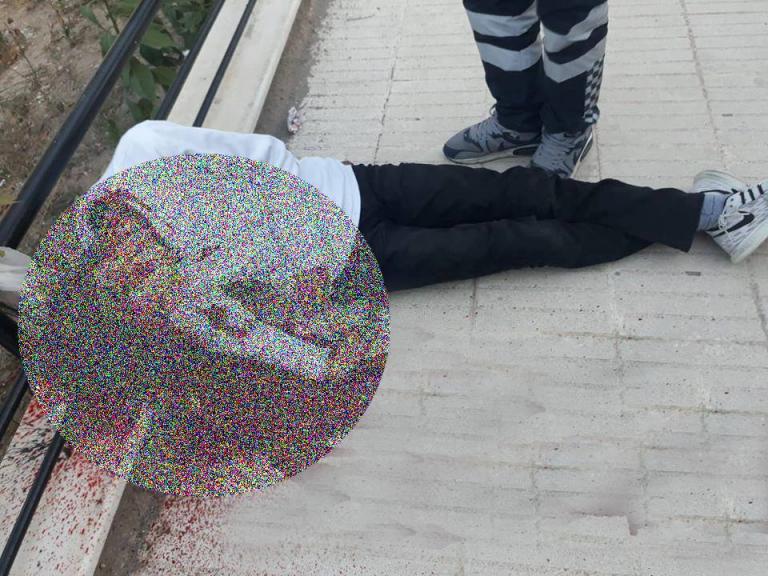 GENÇ SOKAK ORTASINA İNTİHAR ETTİ