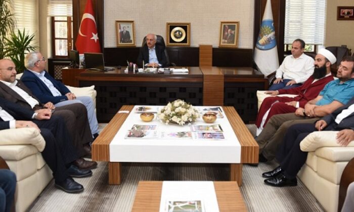 İDP’DEN BAŞKAN GÜL’E NEZAKET ZİYARETİ