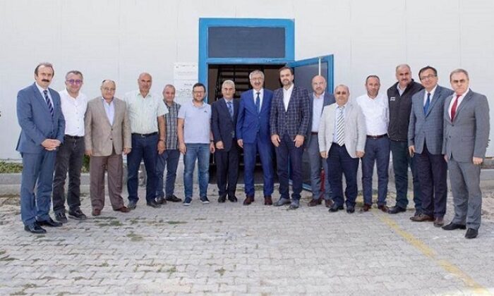 VALİ KILIÇ SANAYİCİLERLE BİR ARAYA GELDİ
