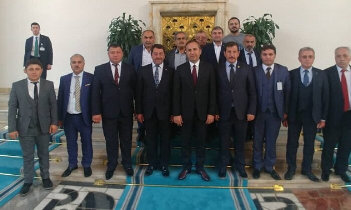 ODA BAŞKANLARINDAN MECLİSE ÇIKARMA
