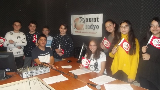 ATATÜRK VE CUMHURİYET SEVGİSİ İŞLENDİ