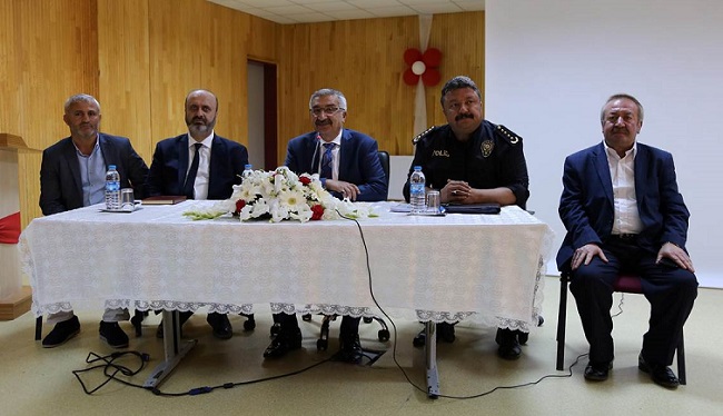 VALİ MİMAR SİNAN HALKINI DİNLEDİ