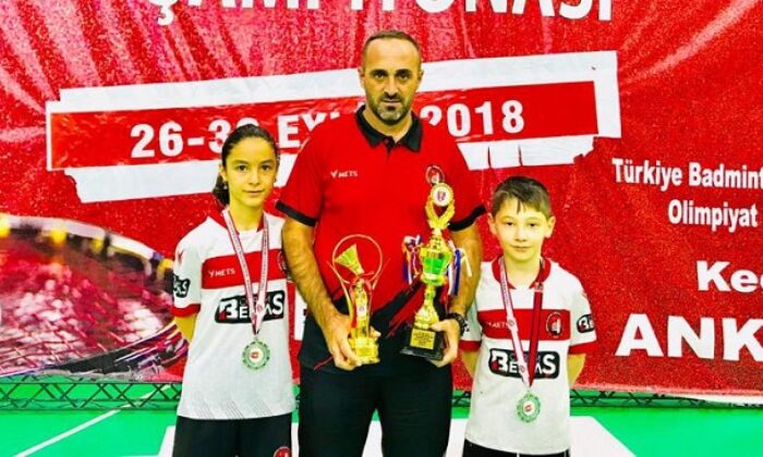 BADMİNTON’DA TÜRKİYE’Yİ TEMSİL EDECEKLER