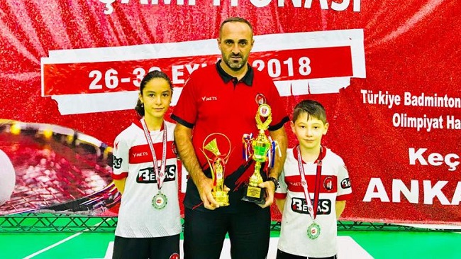 BADMİNTON’DA TÜRKİYE’Yİ TEMSİL EDECEKLER