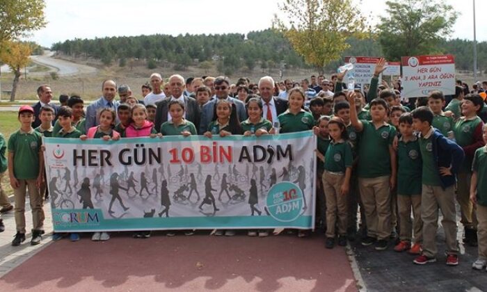 SAĞLIKLI YAŞAM İÇİN YÜRÜDÜLER