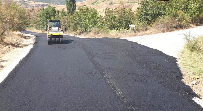 ALPAGUT KÖYÜ YOLU ASFALTLANDI