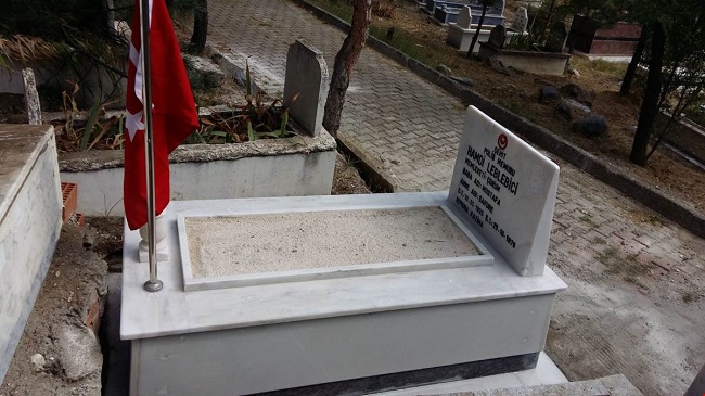 ŞEHİT MEZARLARINA ÖZEL İLGİ