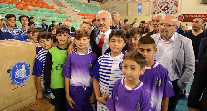 BELEDİYE’DEN AMATÖR KULÜPLERE TAM DESTEK