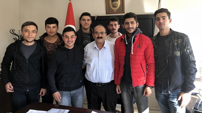 ÖĞRENCİLERDEN BAŞKAN ŞEN’E TEŞEKKÜR