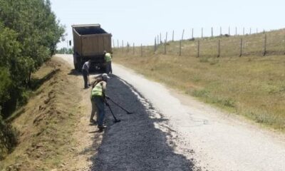 KÖY YOLLARINA BAKIM YAPILDI
