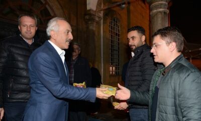 BELEDİYE 44 BİN KANDİL SİMİDİ DAĞITTI