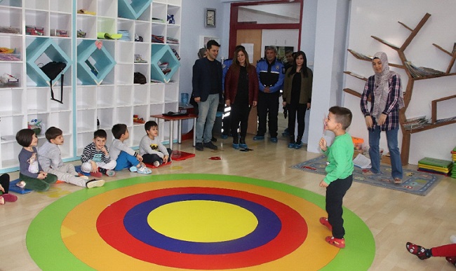 EMNİYET’TEN ULUKAVAK MİNİKLERİNE EĞİTİM