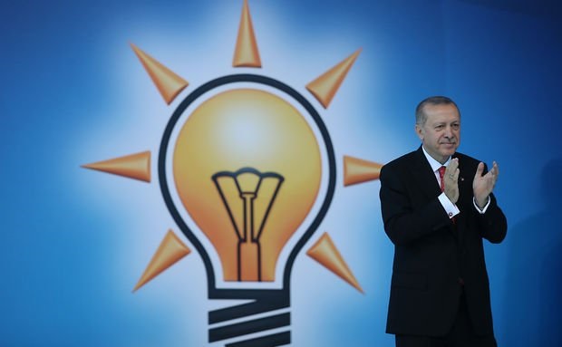 AK PARTİ’DE ADAYLIK SÜRESİ UZATILDI