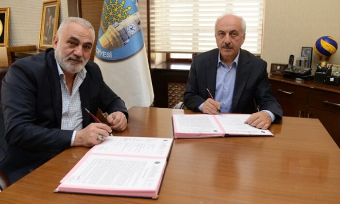 BİNİCİLİK TESİSİ İÇİN İMZALAR ATILDI