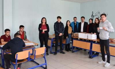 MEHMETÇİK LİSESİNDE SEÇİM HEYACANI