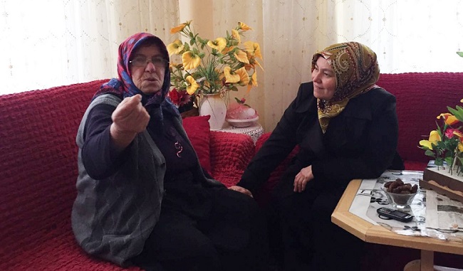 HALİME GÜL EV ZİYARETLERİNE DEVAM EDİYOR