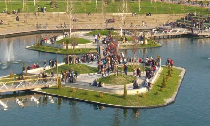 SARIEROĞLU’NDAN KENTPARK’A ÖVGÜ