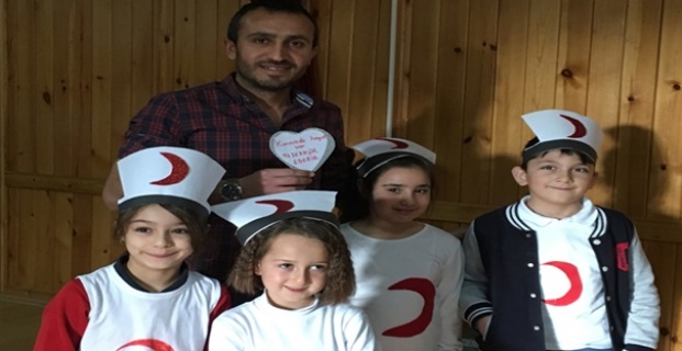 ZİYA GÖKALP İLKOKULUNDAN KIZILAY’A DESTEK