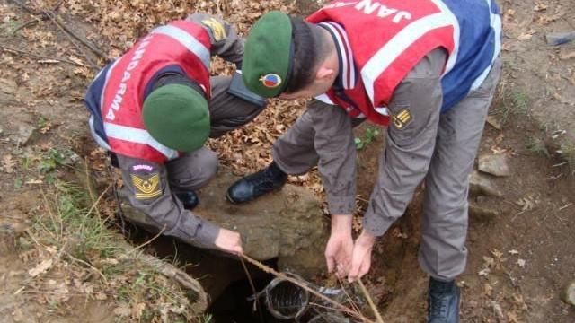 ÇORUM’DA YEVMİYELİ KAÇAK KAZIYA SUÇÜSTÜ
