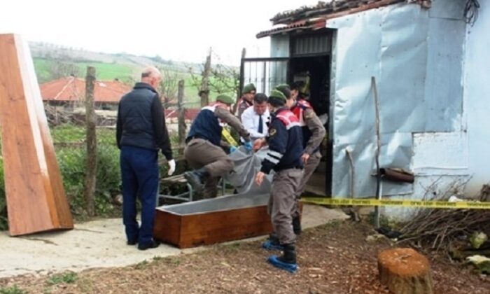 YALNIZ YAŞAYAN KADIN EVİNDE ÖLÜ BULUNDU