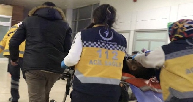 ÖNCE DUVARA SONRA OTOMOBİLE ÇARPTI