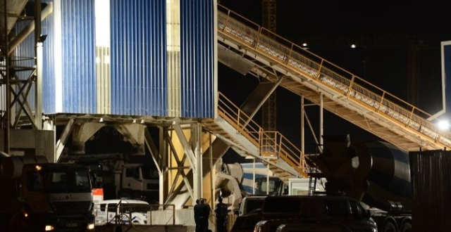 BETON MAKİNESİNDE CAN VERDİ
