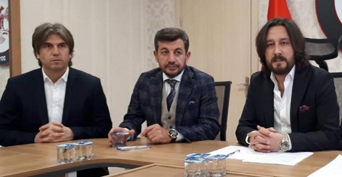 TEKNİK DİREKTÖR AURELİO’YU KİM FIRÇALADI